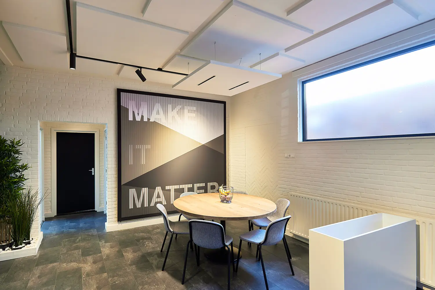 showroom retail akoestische panelen